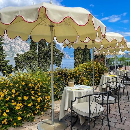 Hotel Oasi Beach Мальчезине Экстерьер фото