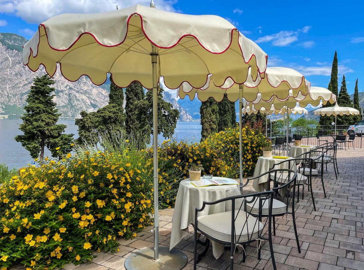 Hotel Oasi Beach Мальчезине Экстерьер фото